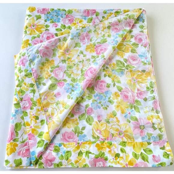 Vintage 70s flat/top bedsheet, pastel floral sheet, twin size bed, Pequot - Picture 5 of 8